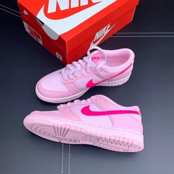 Women's Nike dunk low Triple pink - Picture 5 of 7